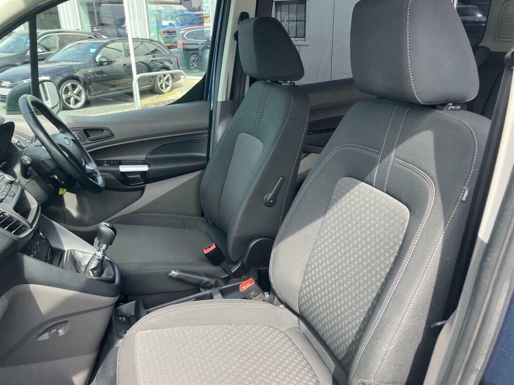 Ford Tourneo Connect 1.5 Ecoblue 120 Titanium Powershift Black #13