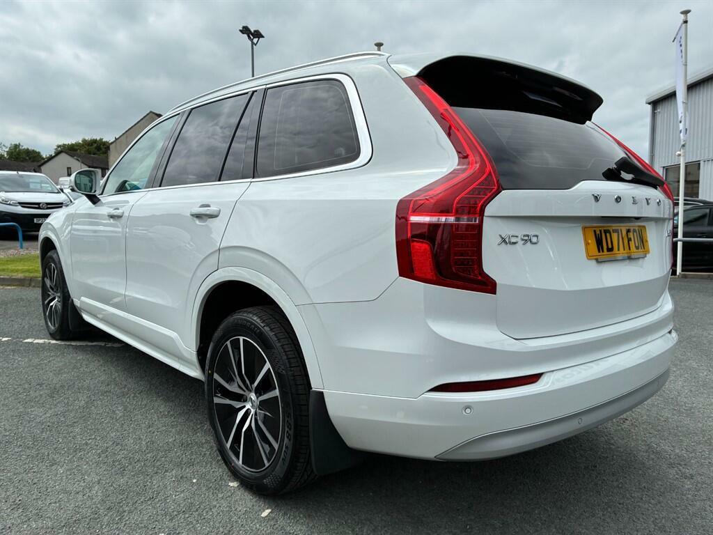 Volvo XC90 Momentum White #4
