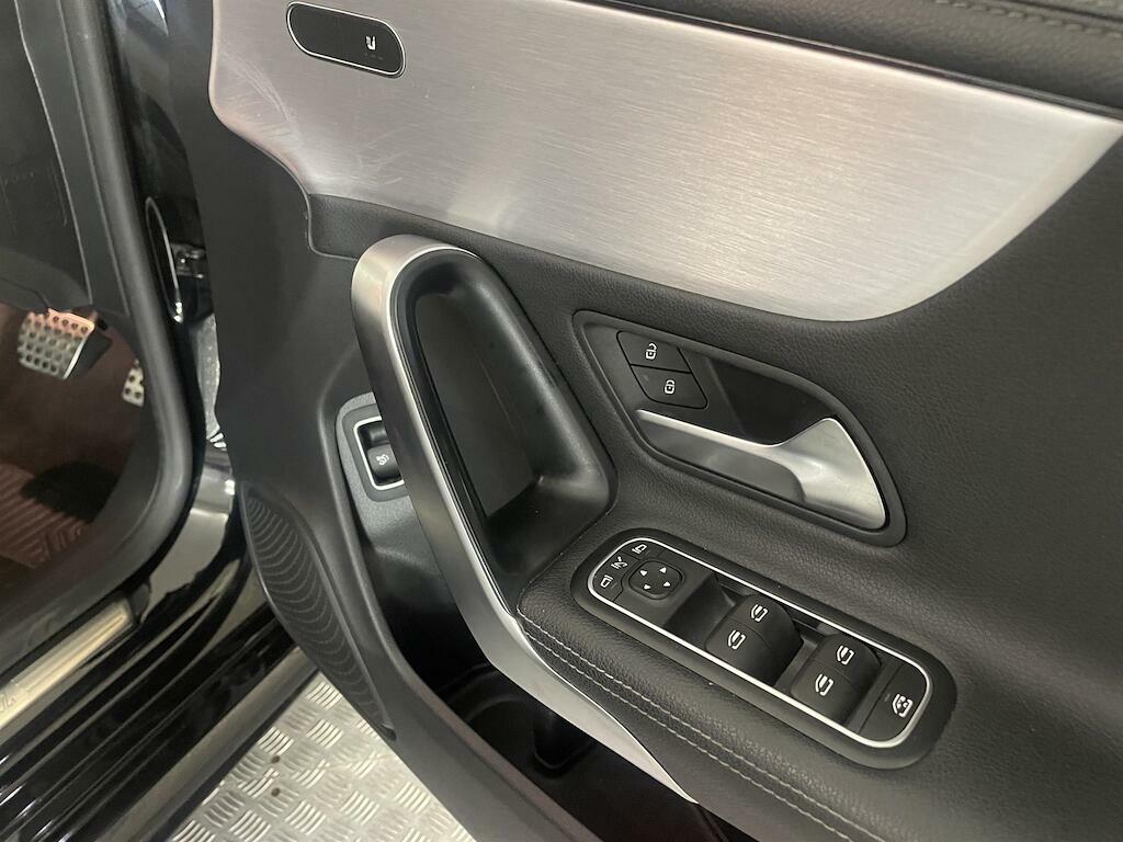 Mercedes-Benz CLA Class Saloon Silver #21