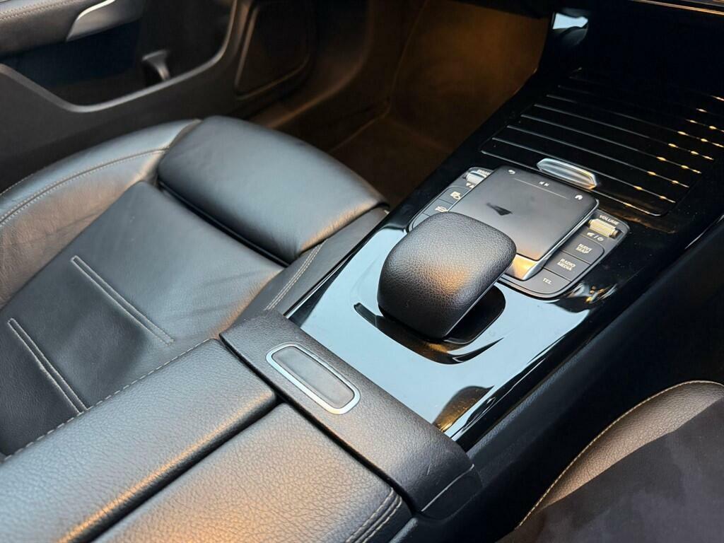 Mercedes-Benz CLA Class Saloon Silver #42