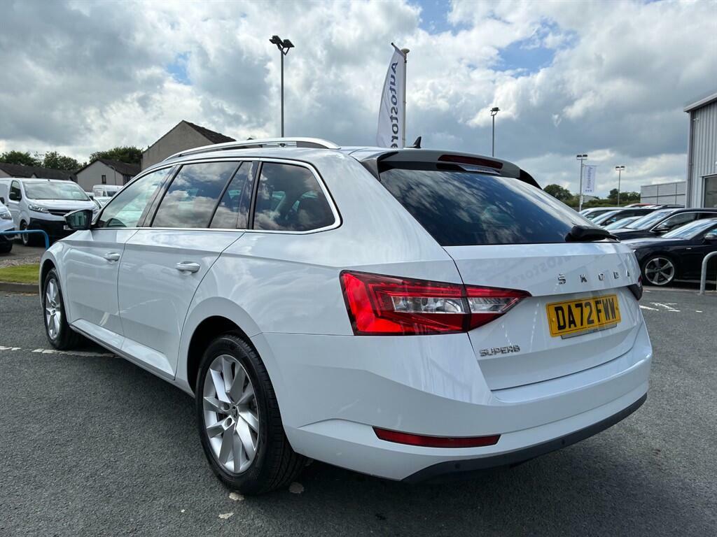 Skoda Superb Se Technology White #4