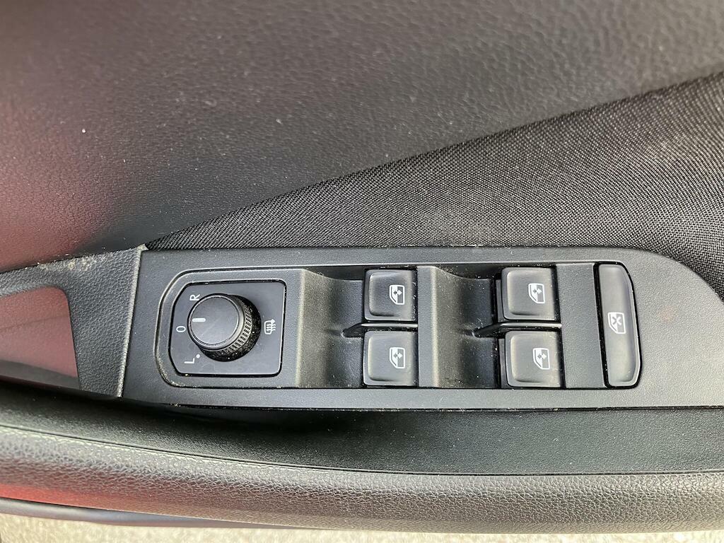 Skoda Kamiq Se Grey #24
