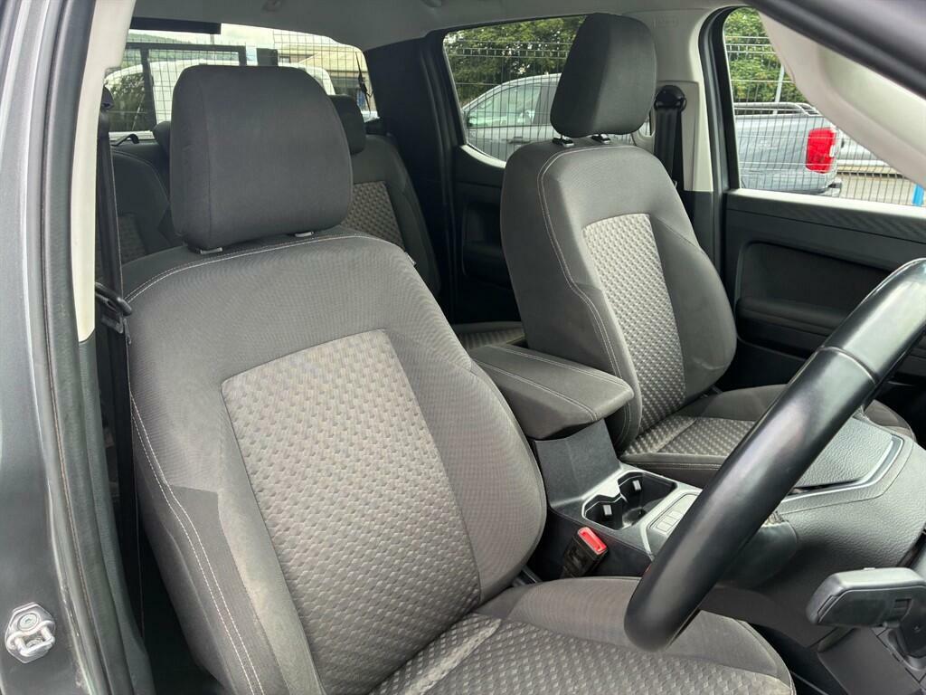 Volkswagen Amarok Life Grey #2