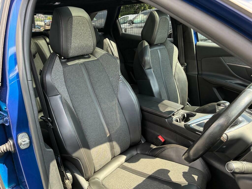 Peugeot 3008 Gt Line Premium Blue #2