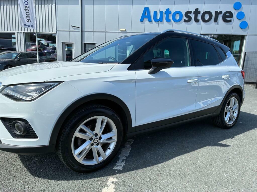 Seat Arona  White #11