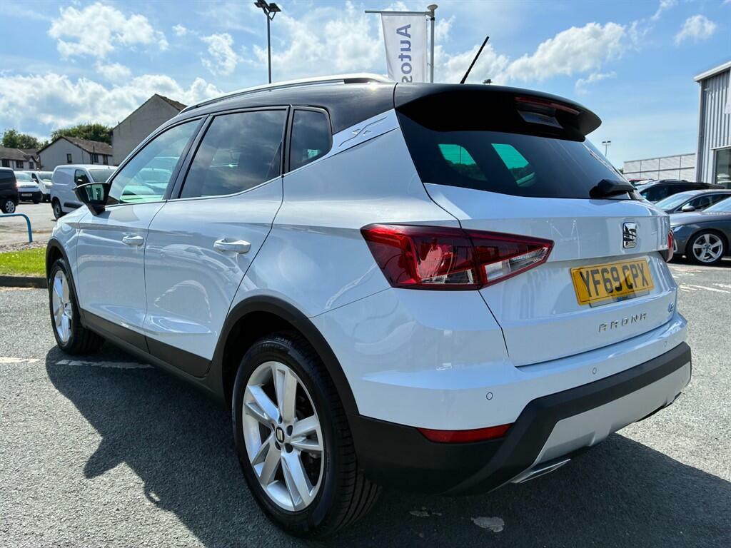 Seat Arona Fr White #4