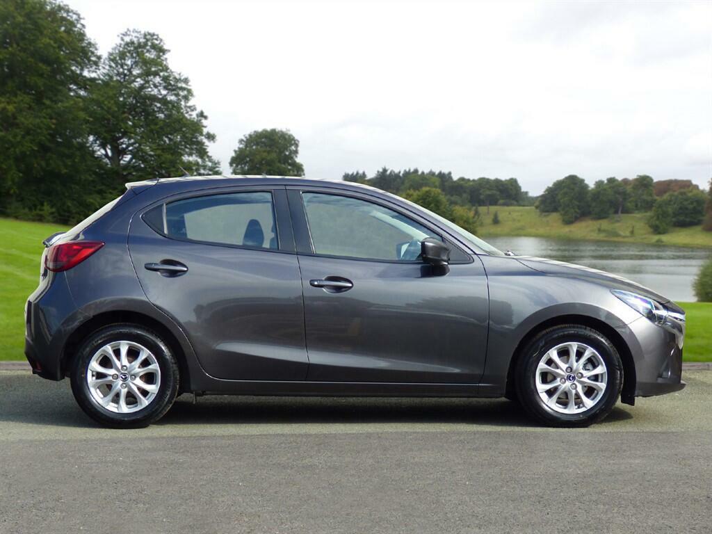 Mazda 2 Se Grey #3