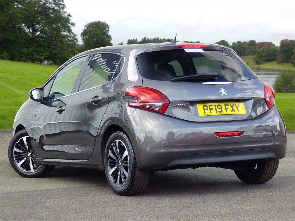 Peugeot 208 1.2 Puretech Tech Edition Euro 6 Ss PF19FXY Grey #4