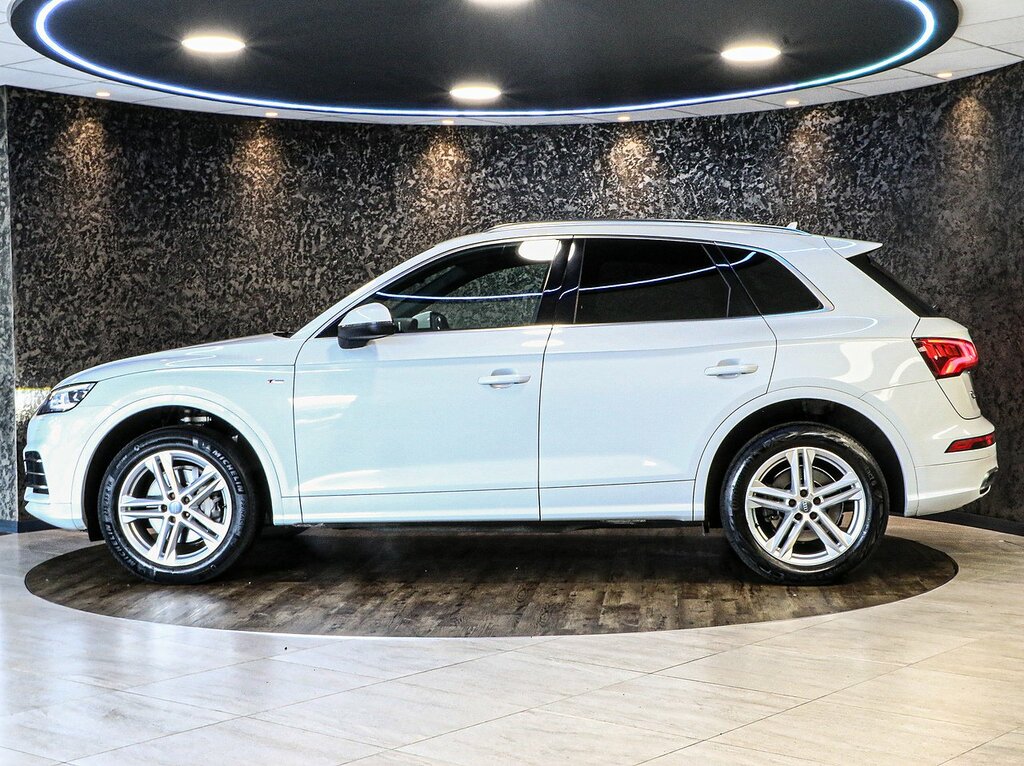 Audi Q5 Tdi S Line DK19YJN White #6