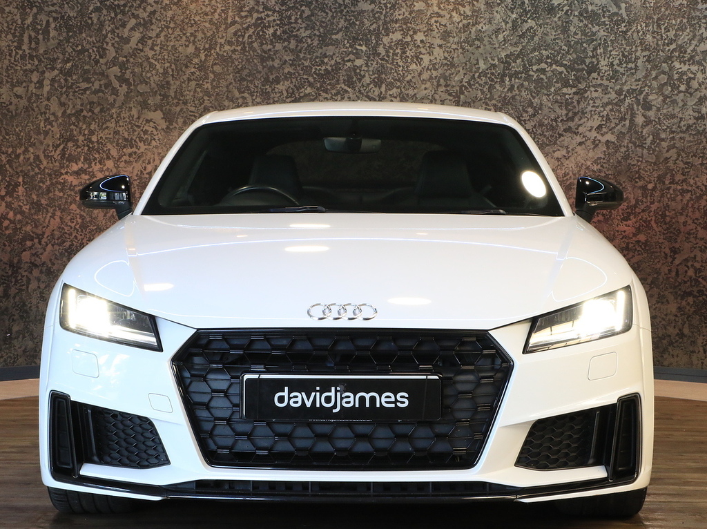 Audi TT Tfsi Black Edition KF69LKL White #2