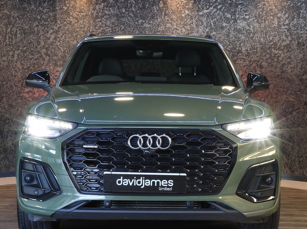 Audi Q5 Tfsi Edition 1 RE23LVG Green #2