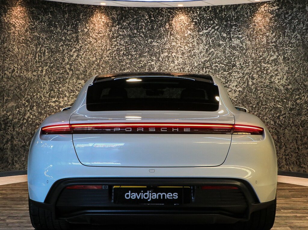 Porsche Taycan Performance Plus 4S White #6