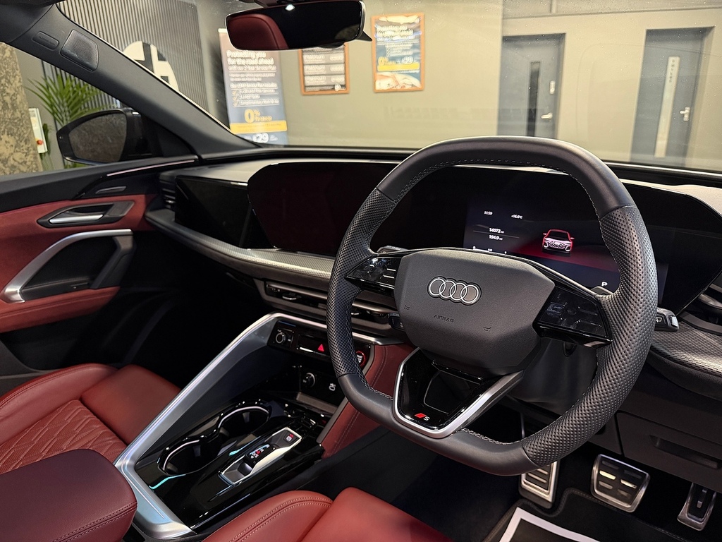 Audi SQ5 Tfsi S Edition 1 Black #5