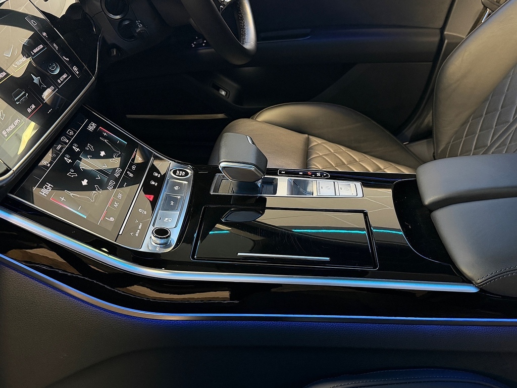 Audi A8 3L Black Edition Blue #21
