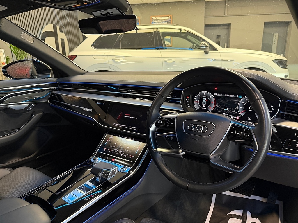 Audi A8 3L Black Edition Blue #25