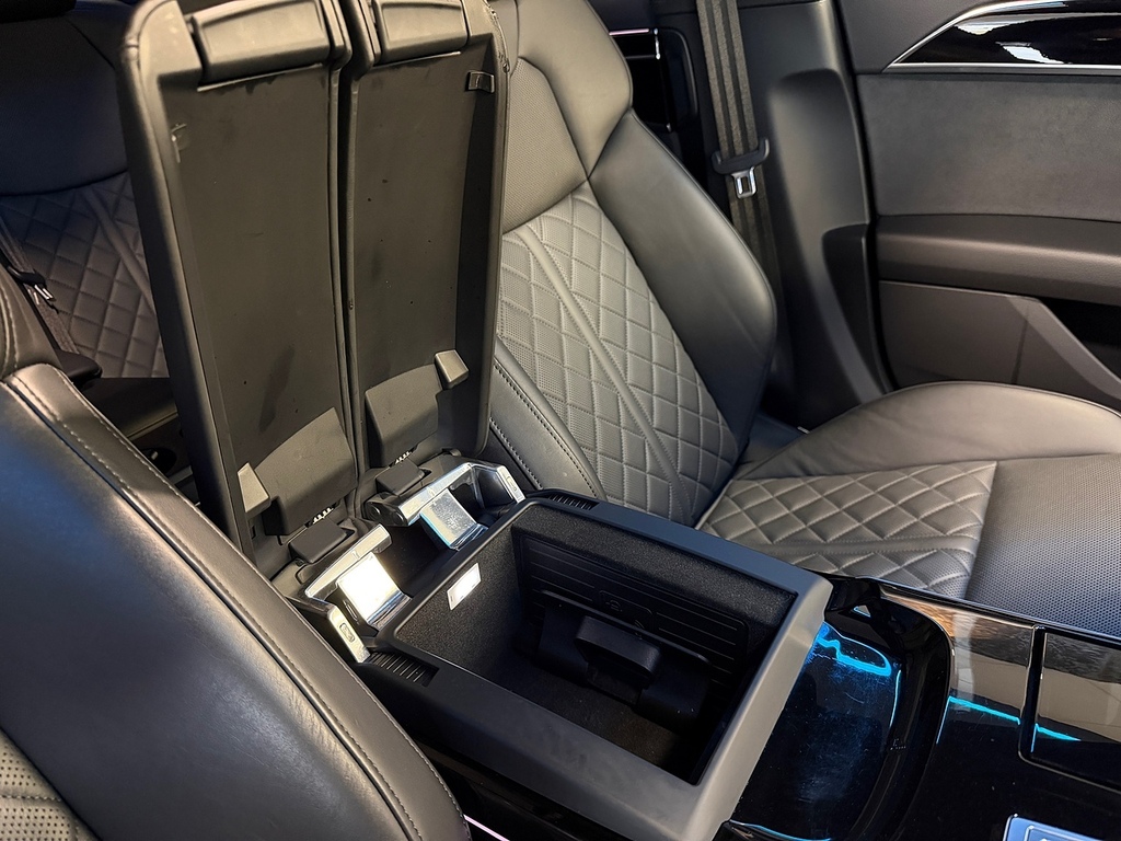 Audi A8 3L Black Edition Blue #38