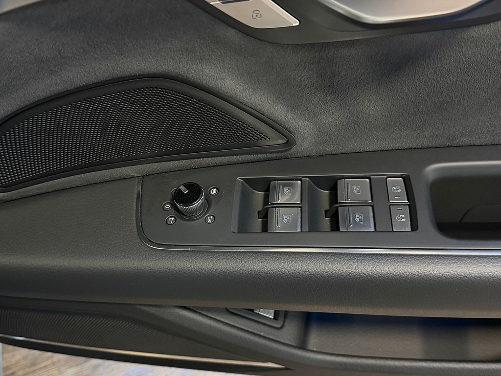 Audi A8 3L Black Edition Blue #41