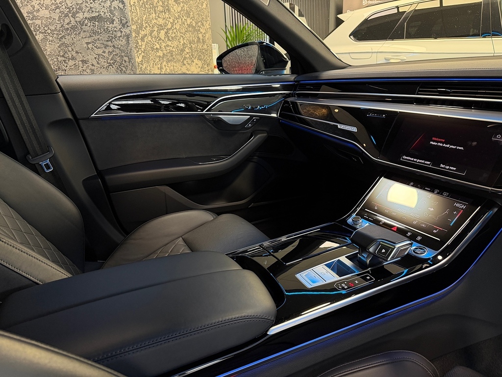 Audi A8 3L Black Edition Blue #24