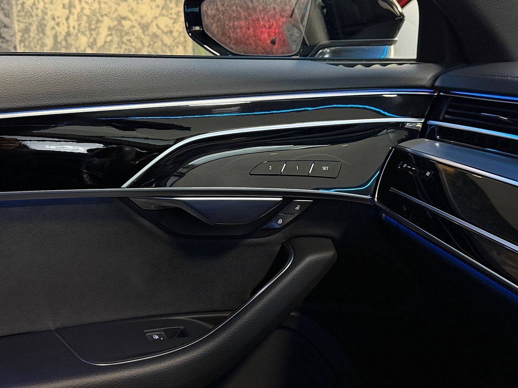 Audi A8 3L Black Edition Blue #60