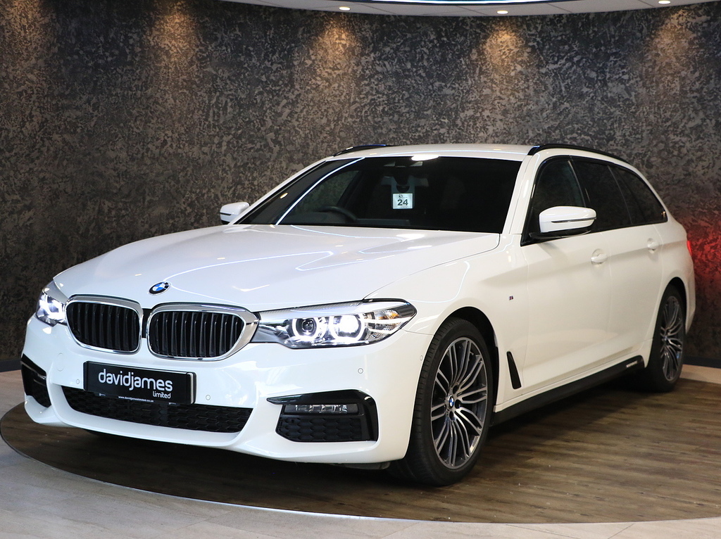 BMW 5 Series 520D M Sport YH19LPC White #3