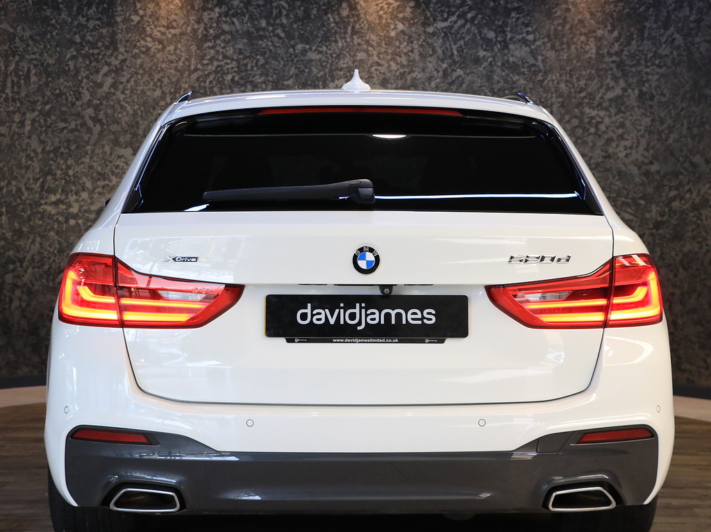 BMW 5 Series 520D M Sport YH19LPC White #6