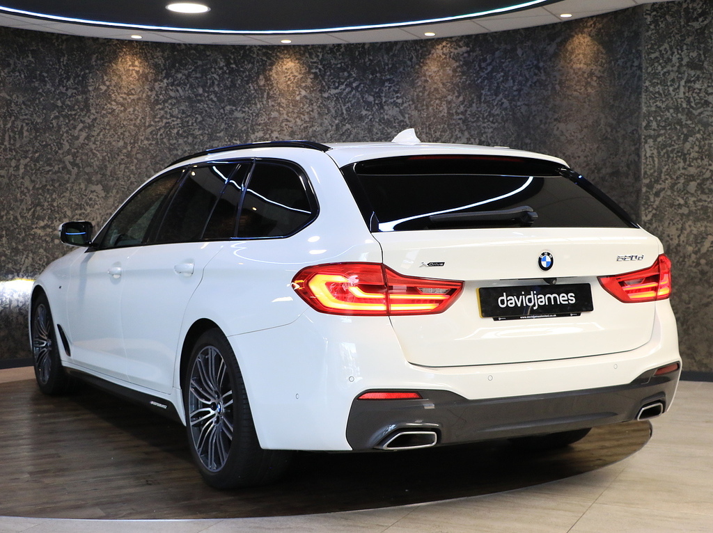 BMW 5 Series 520D M Sport YH19LPC White #5
