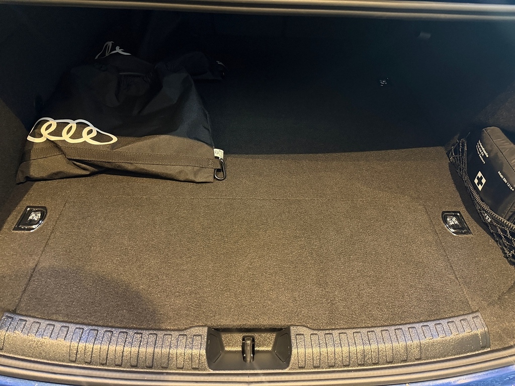 Audi A6 Saloon A6 2.0 E-hybrid Qtro 299 Launch Edition S Tron Grey #60