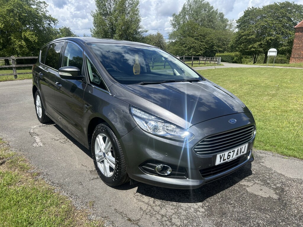 Ford S-Max 2.0 Tdci Titanium Grey