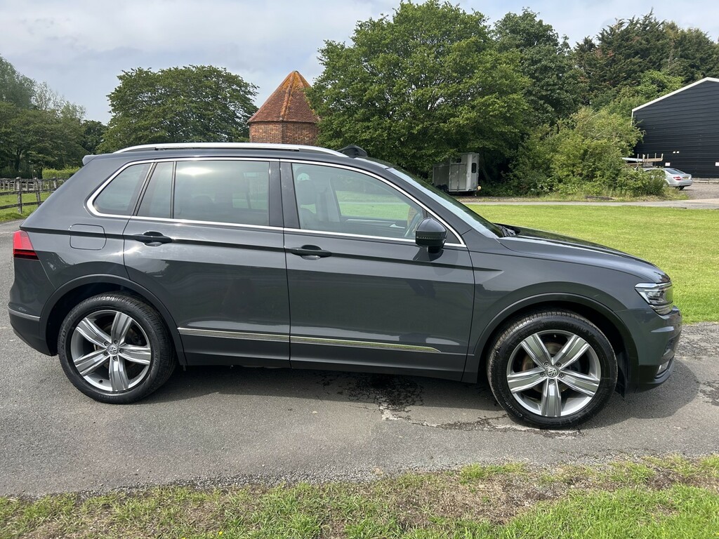 Volkswagen Tiguan 2.0 Tdi Sel DE19YJK Grey #5
