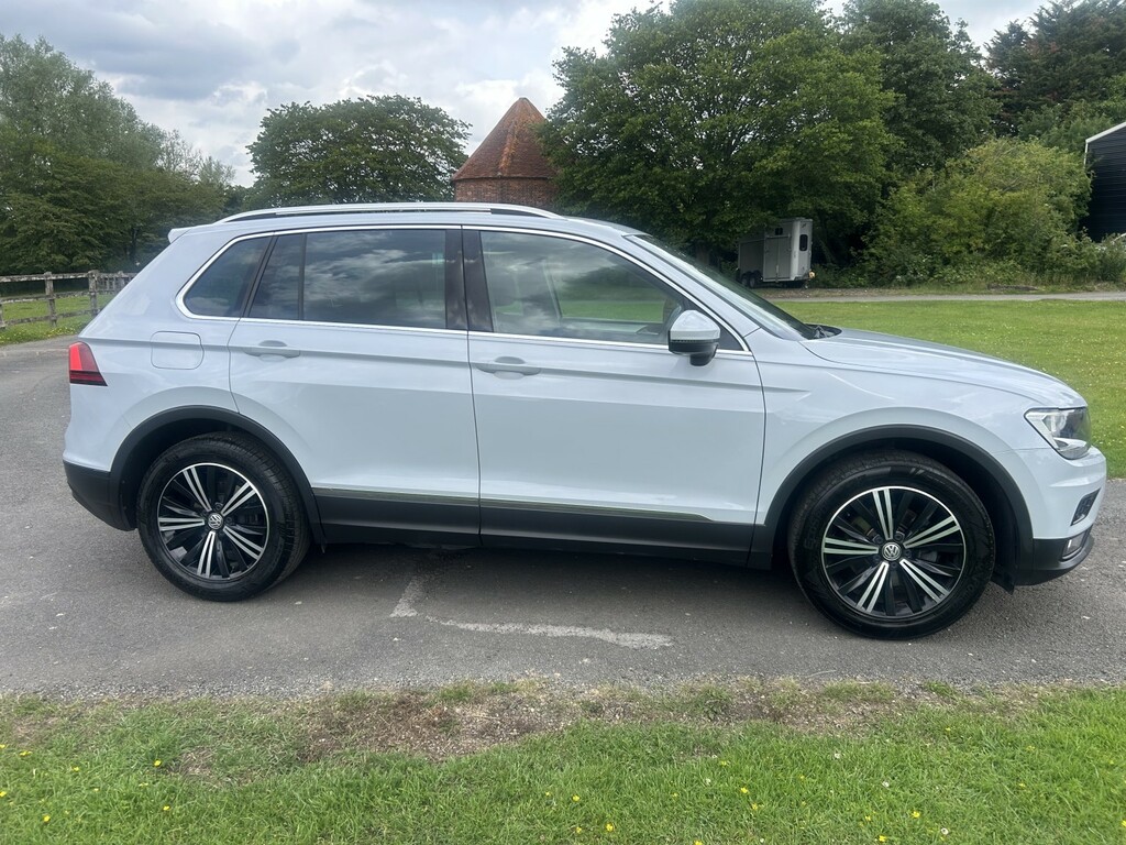 Volkswagen Tiguan 1.4 Tsi Se Navigation Silver #4