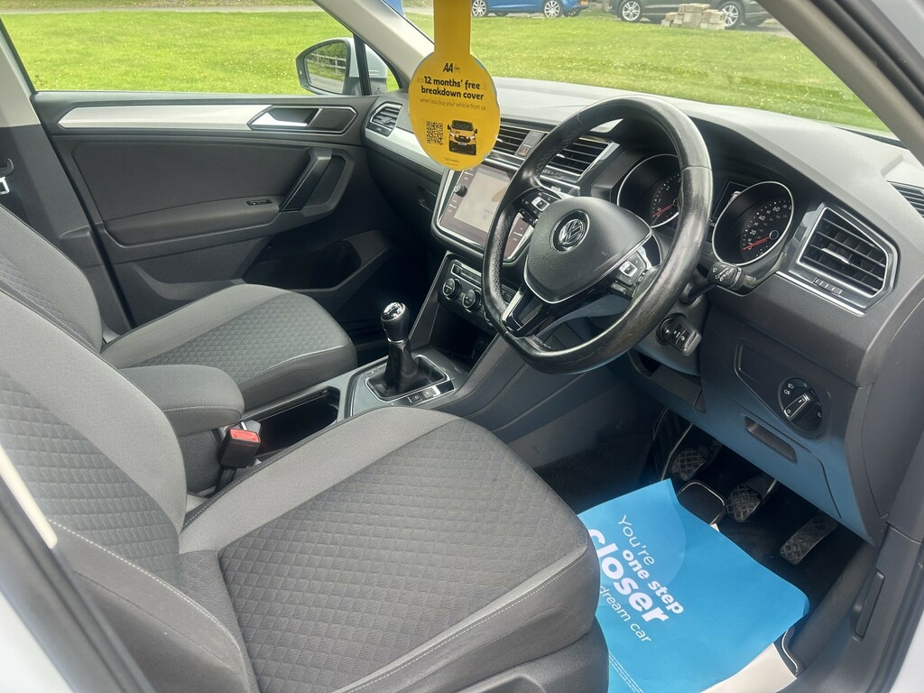 Volkswagen Tiguan 1.4 Tsi Se Navigation Silver #5