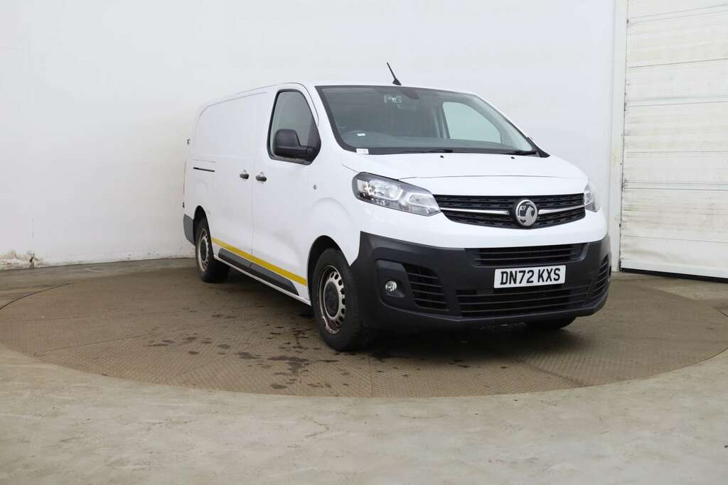Vauxhall Vivaro 1.5 Vivaro F2900 Dynamic Ss White
