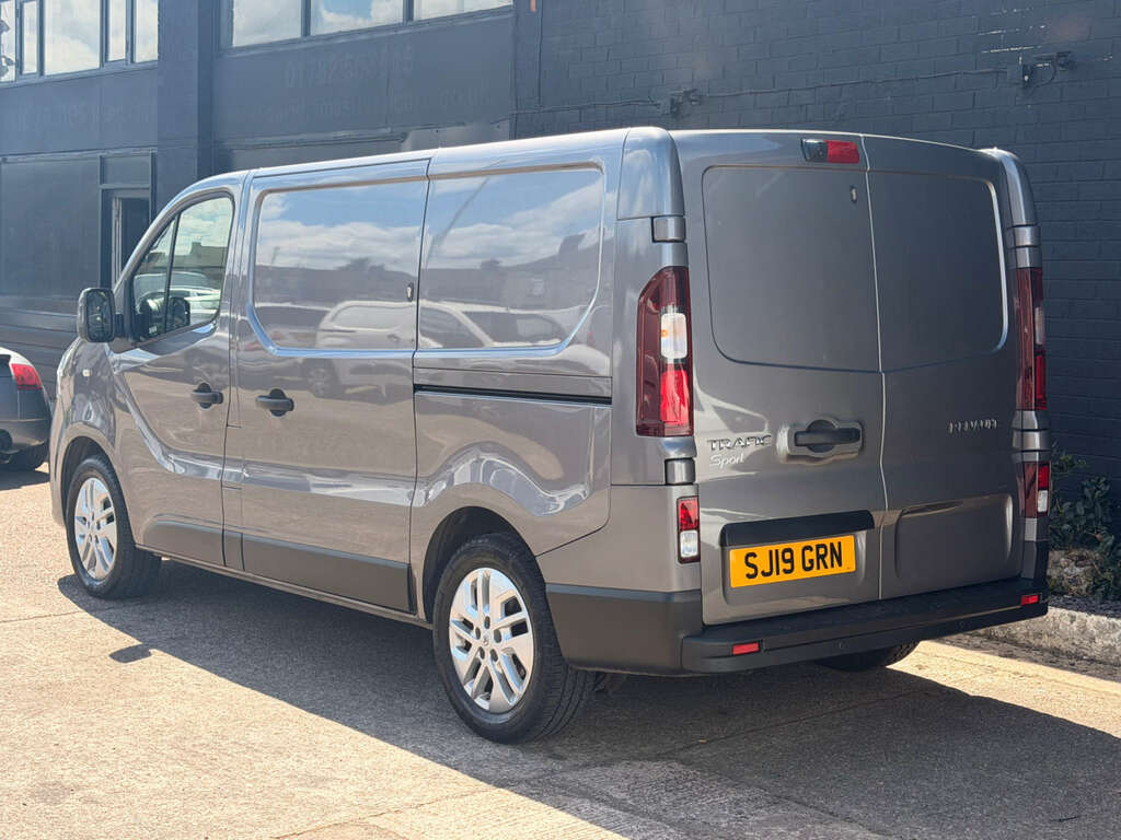 Renault Trafic 1.6 Trafic Sl27 Sport Nav Dci Grey #4