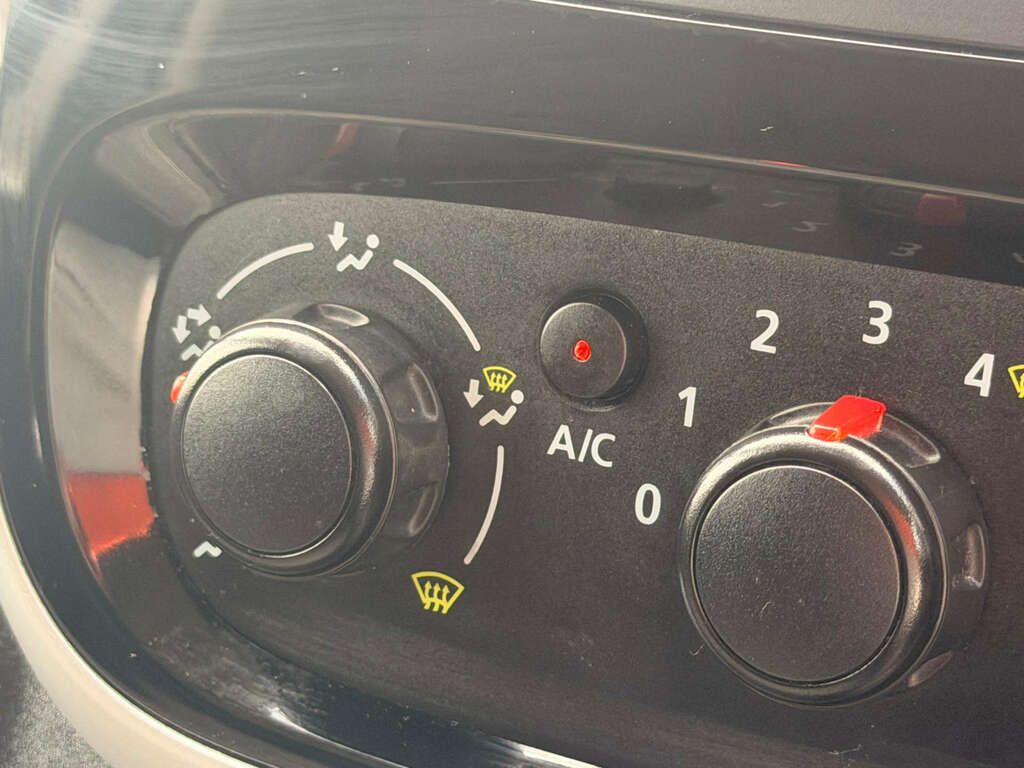 Renault Trafic 1.6L Sport Nav Grey #32