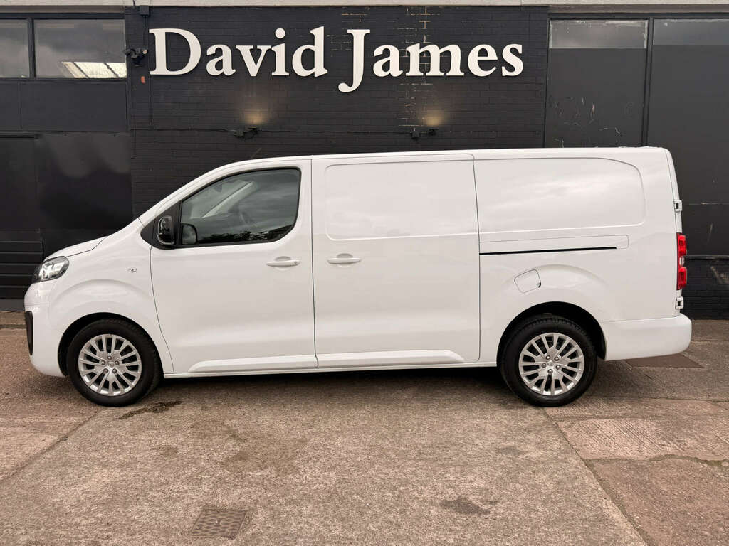 Vauxhall Vivaro 1.5 Vivaro F2900 Professional Ss DV73WFC White #5