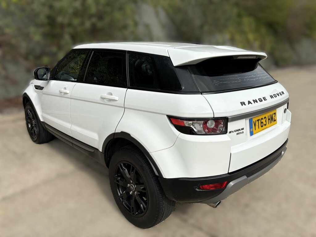 Land Rover Range Rover Evoque 2.2 Sd4 Pure Suv 4Wd Euro 5 190 P YT63HMZ White #6