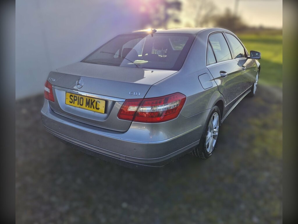 Mercedes-Benz E Class 2.1 E250 Cdi Blueefficiency Avantgarde Saloon Silver #4