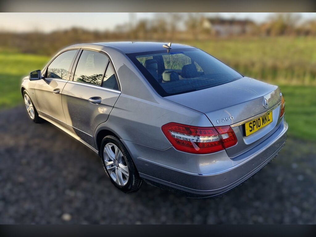 Mercedes-Benz E Class 2.1 E250 Cdi Blueefficiency Avantgarde Saloon Silver #6