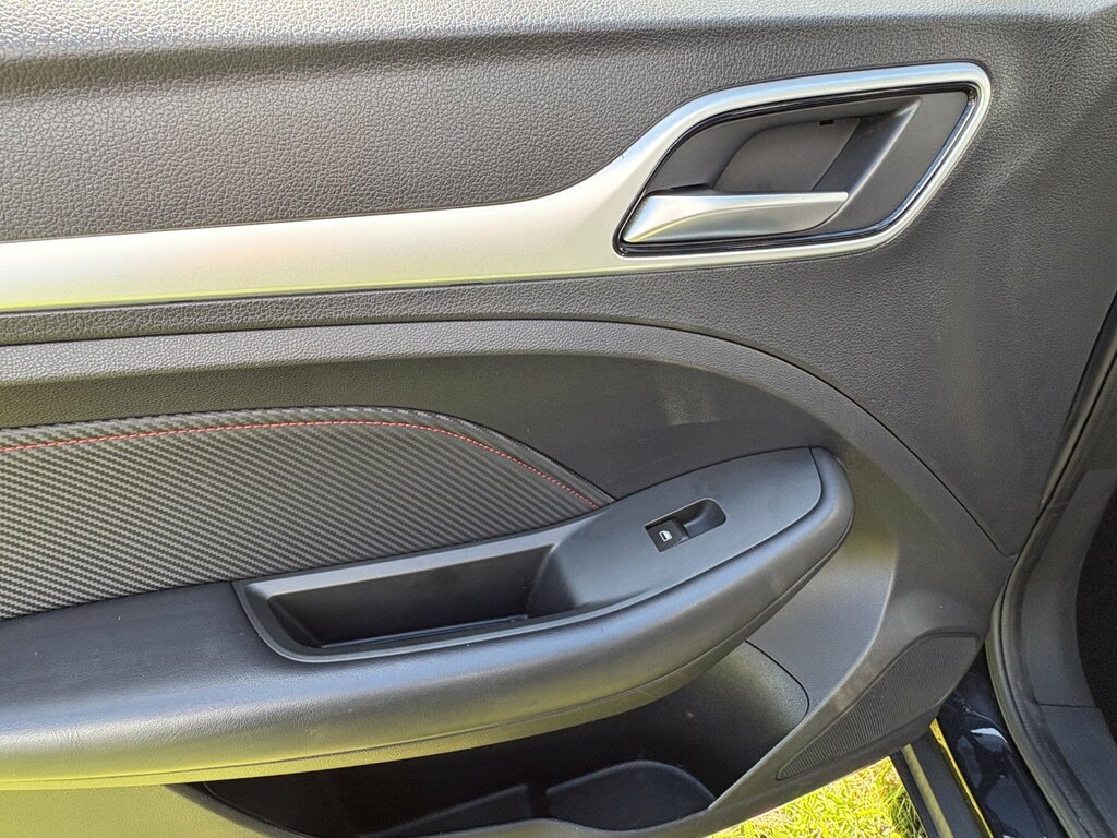 MG ZS Exclusive Blue #13