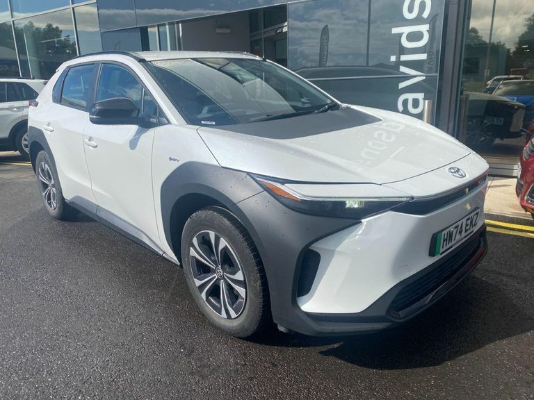 Toyota bZ4X 71.4Kwh Pure Suv 11Kw Obc 204 White