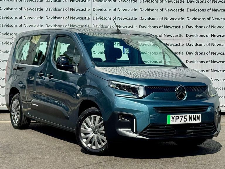 Citroen e-Berlingo 52Kwh Plus XL Mpv 7.4Kw Charger Blue