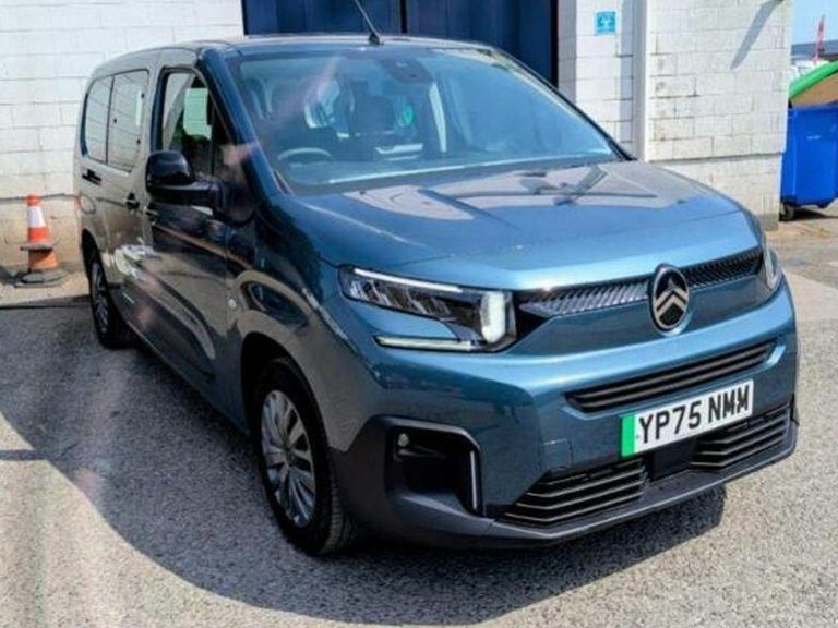 Citroen e-Berlingo 52Kwh Plus XL Mpv 7.4Kw Charger Blue