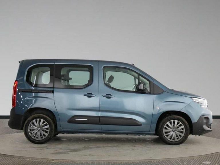 Citroen e-Berlingo 52Kwh Plus M Mpv 7.4Kw Charger LX74WXV Blue #2