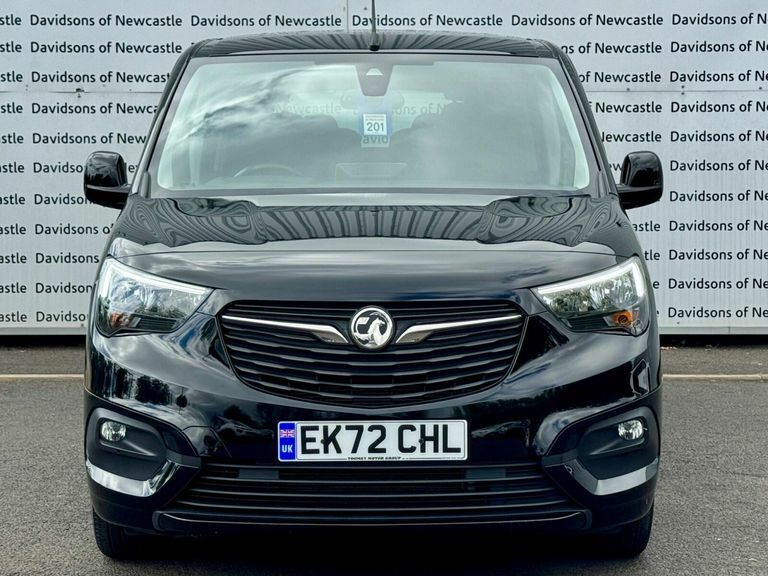 Vauxhall Combo Life 1.5 Turbo D Se XL Mpv 6Spd Euro Black #2