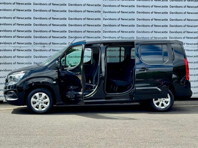 Vauxhall Combo Life 1.5 Turbo D Se XL Mpv 6Spd Euro Black #5