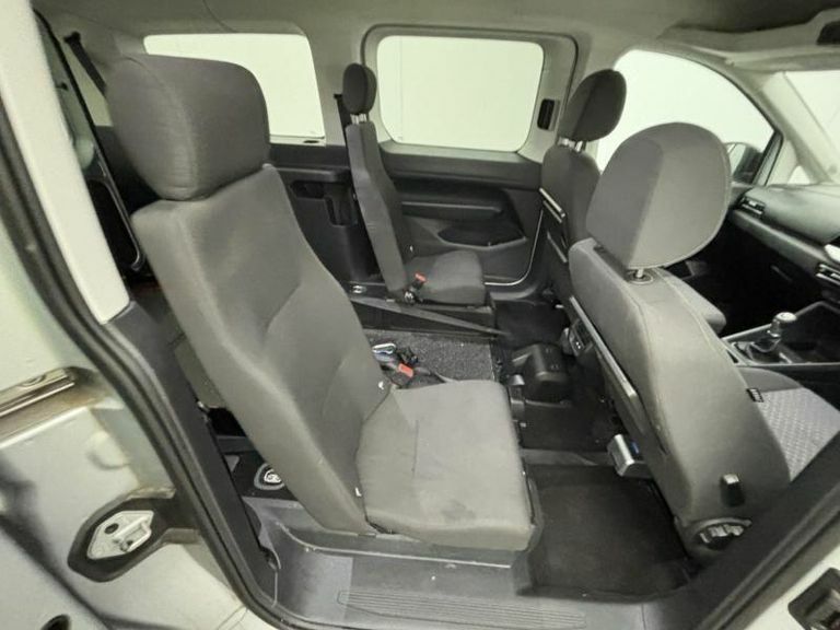 Ford Tourneo Connect 2.0 Ecoblue Titanium Mpv Euro 6 Silver #3