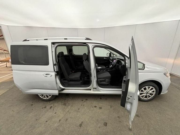 Ford Tourneo Connect 2.0 Ecoblue Titanium Mpv Euro 6 Silver #5