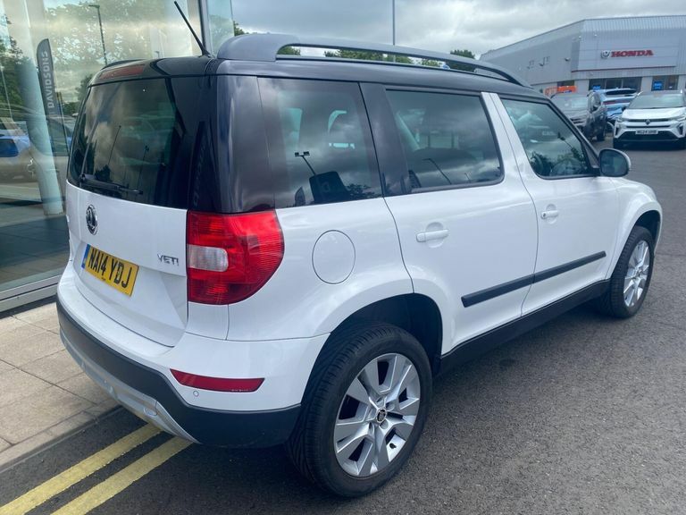 Skoda Yeti 1.2 Tsi Elegance Suv Euro 5 105 White #2