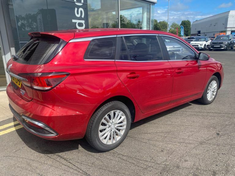 MG MG5 61.1Kwh Excite Long Range Estate Red #2