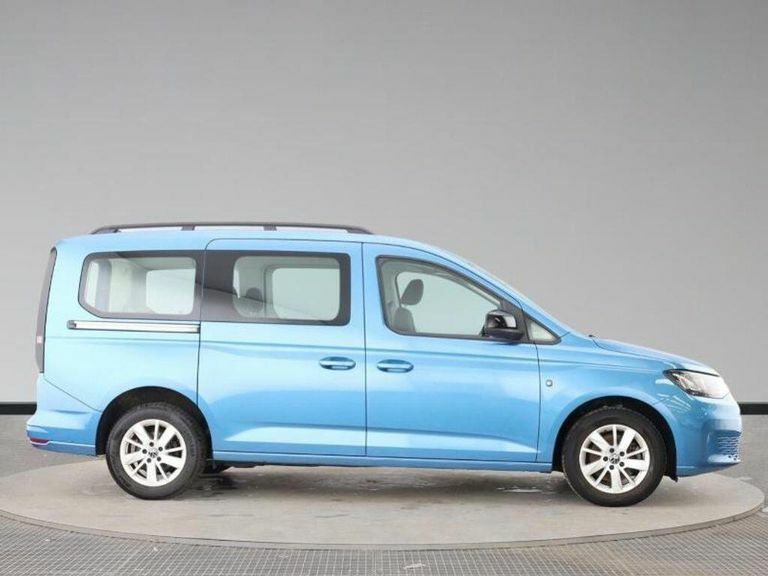 Volkswagen Caddy Maxi Life 2.0 Tdi Life Mpv Euro 6 Ss 1 Blue #2
